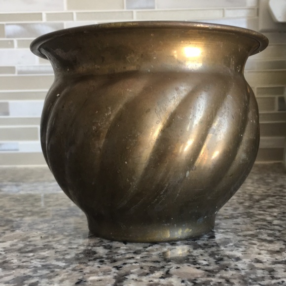 Other - Antique Brass Ripple Effect Planter